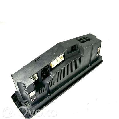 Air conditioning / climate control / interior heating control unit (in the passenger compartment)