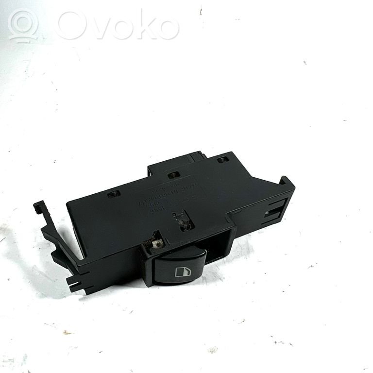 Logu pacēlāju vadības slēdzis (-dži)