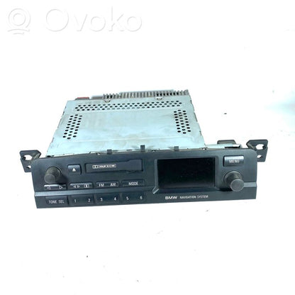 Radio / CD/DVD atskaņotājs / navigācija