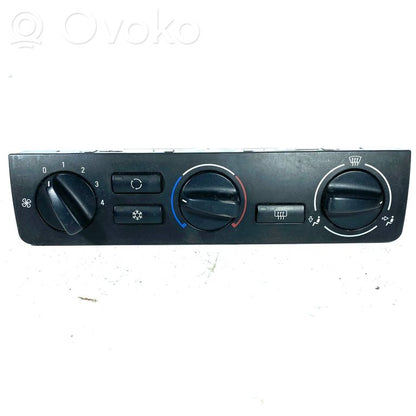 Air conditioning / climate control / interior heating control unit (in the passenger compartment)
