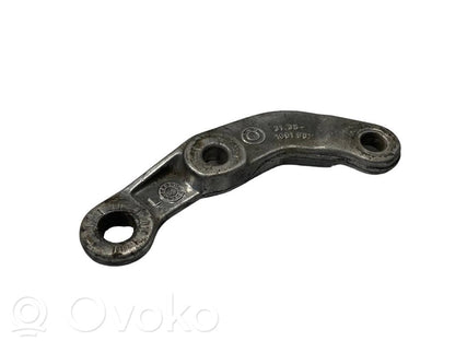 Stabilizatora stiprinājums (priekšā)