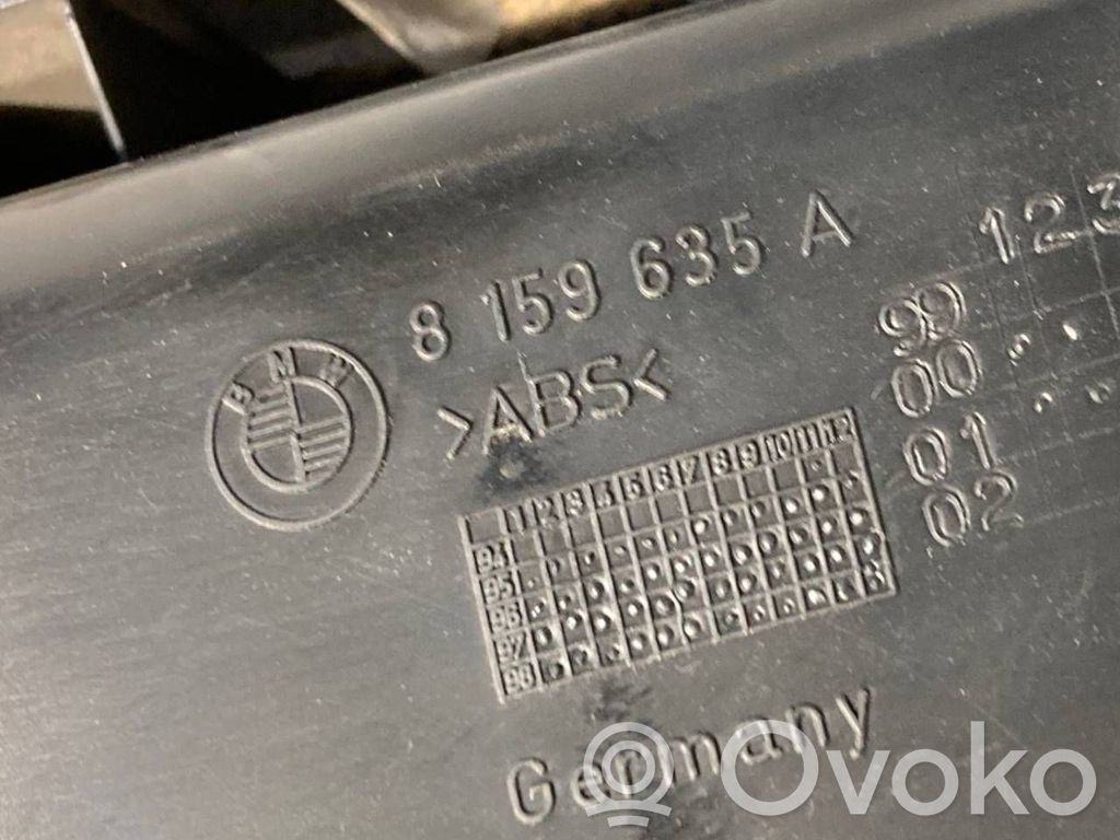 Priekšējo durvju apdare