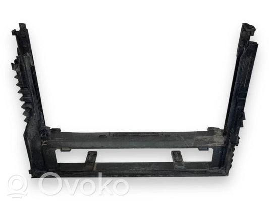 Radiatoru paneļa apakšējā daļa (televizora)