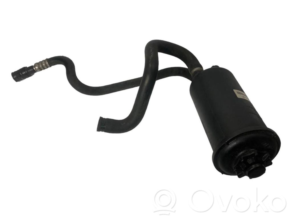 Stūres pastiprinātāja šķidruma tvertne