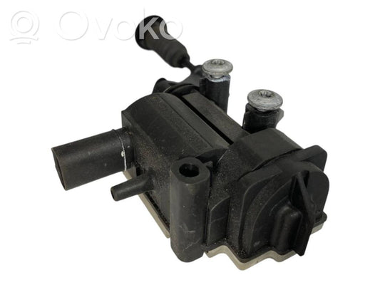 Degvielas tvertnes elektriskā slēdzene