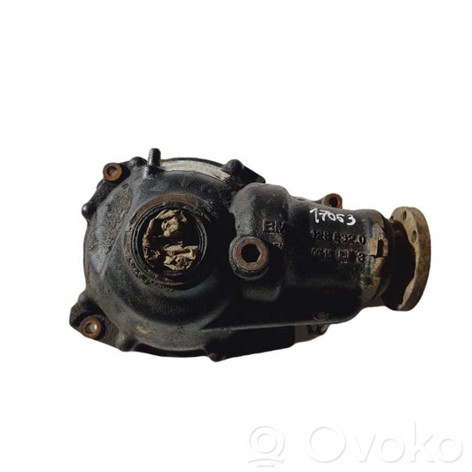 Priekšējais reduktors