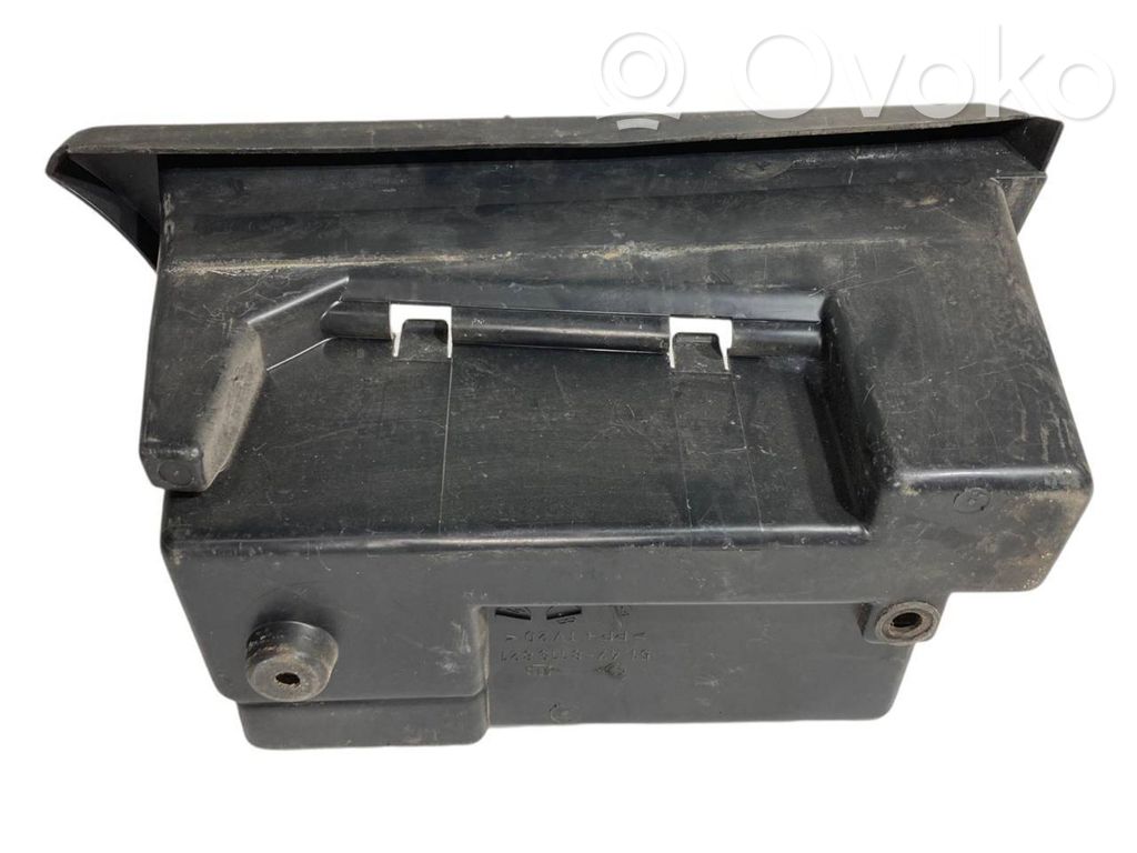 Mantu nodalījums stumbrs