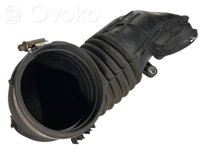 Šļūtene (-es) / caurule (-es)