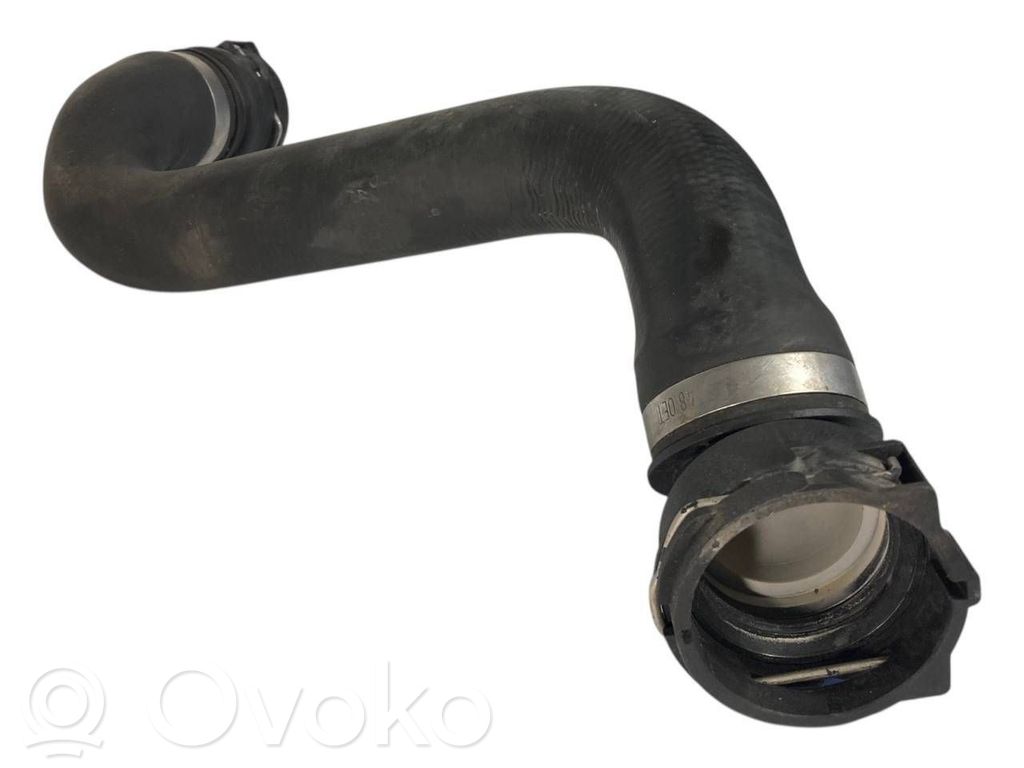 Caurulīte (-es) / šļūtene (-es)