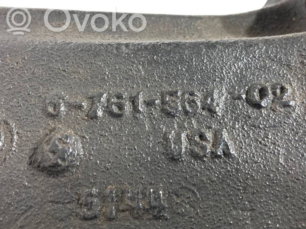 Dzinēja nostiprināšanas stiprinājums-kronšteins