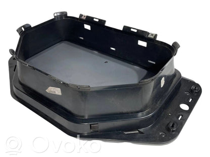 Cita veida bagāžnieka dekoratīvās apdares detaļa