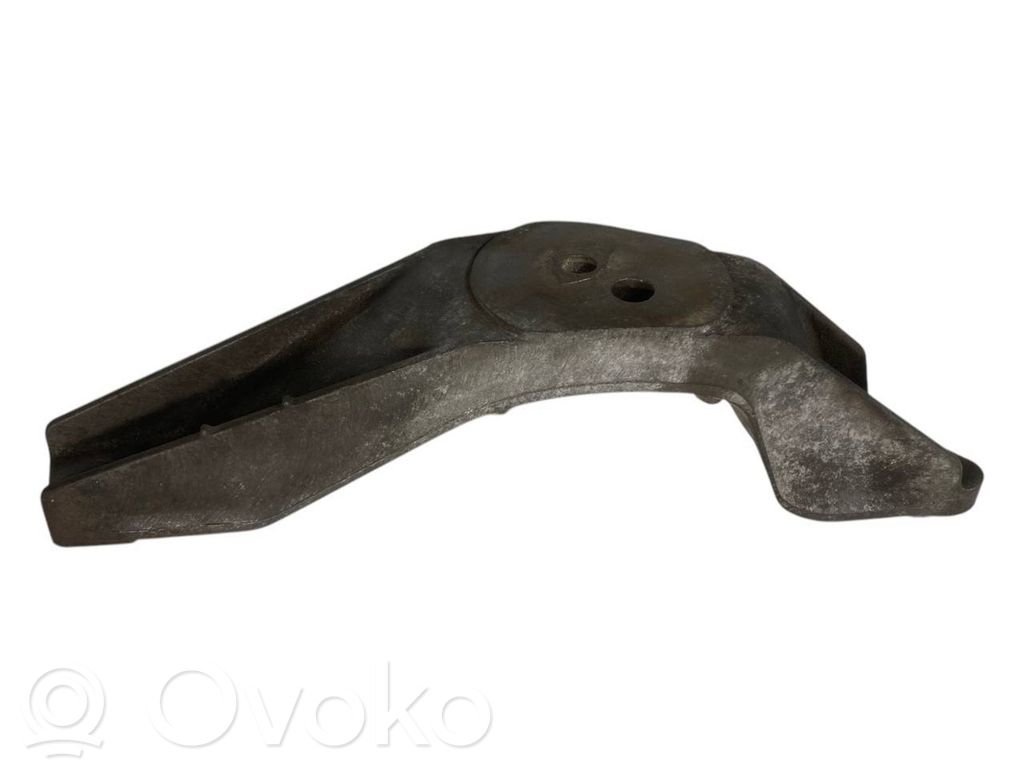 Dzinēja nostiprināšanas stiprinājums-kronšteins