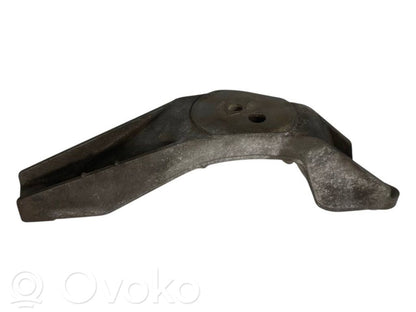 Dzinēja nostiprināšanas stiprinājums-kronšteins