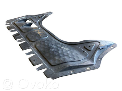 Dzinēja apakšas aizsargs