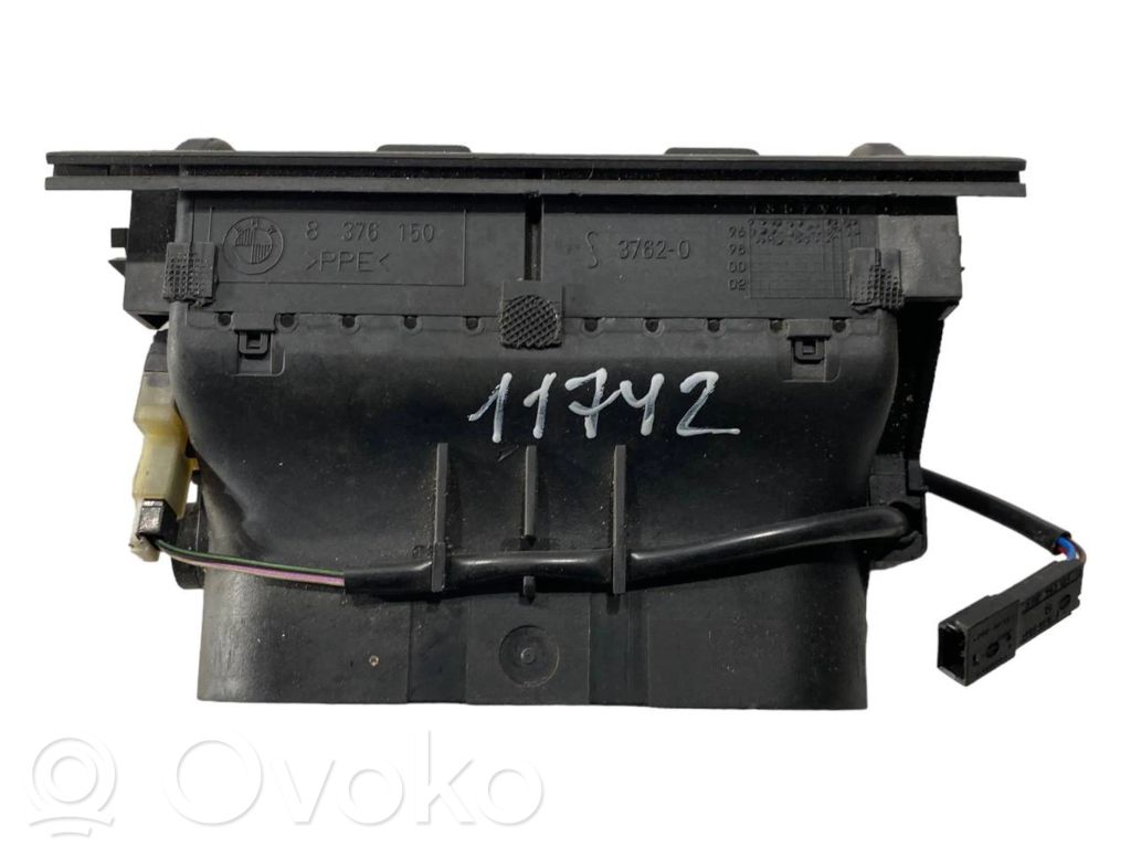 Aizmugurējā gaisa - ventilācijas reste