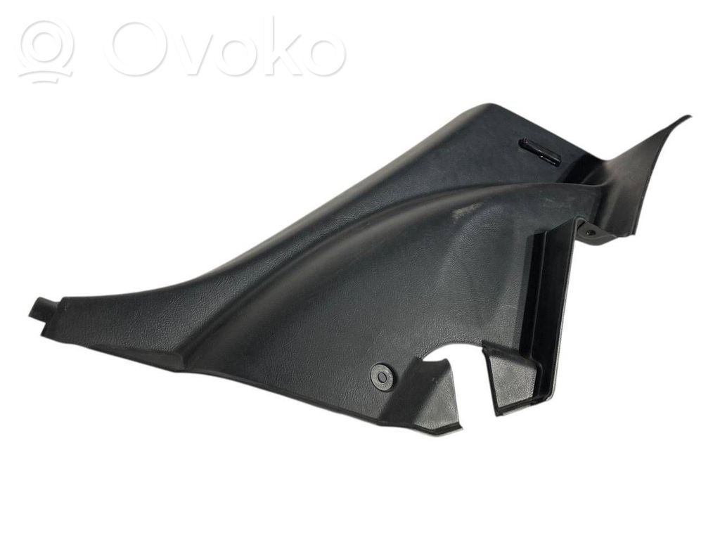 (D) statņa dekoratīvā apdare (augšdaļa)