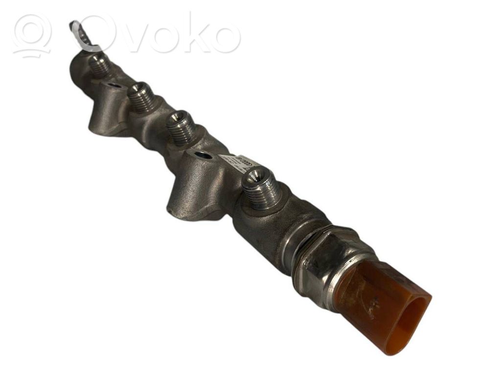 Degvielas maģistrālā caurule