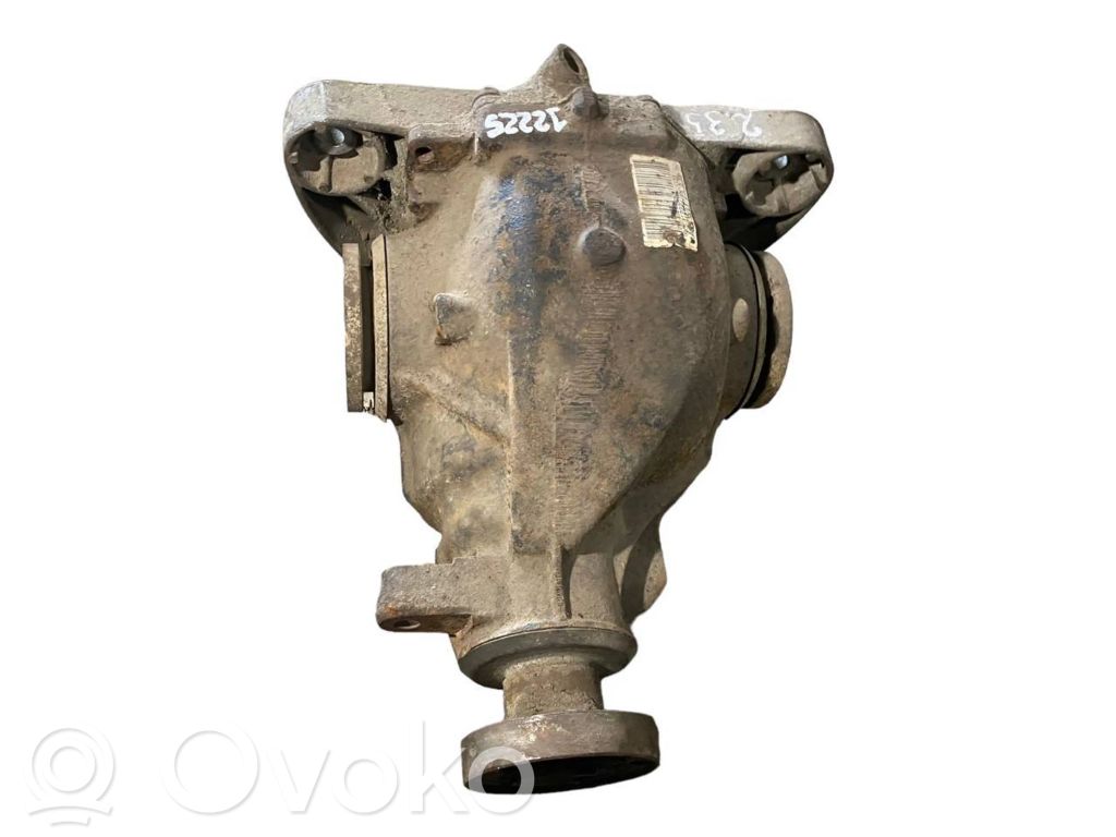 Aizmugurējais reduktors