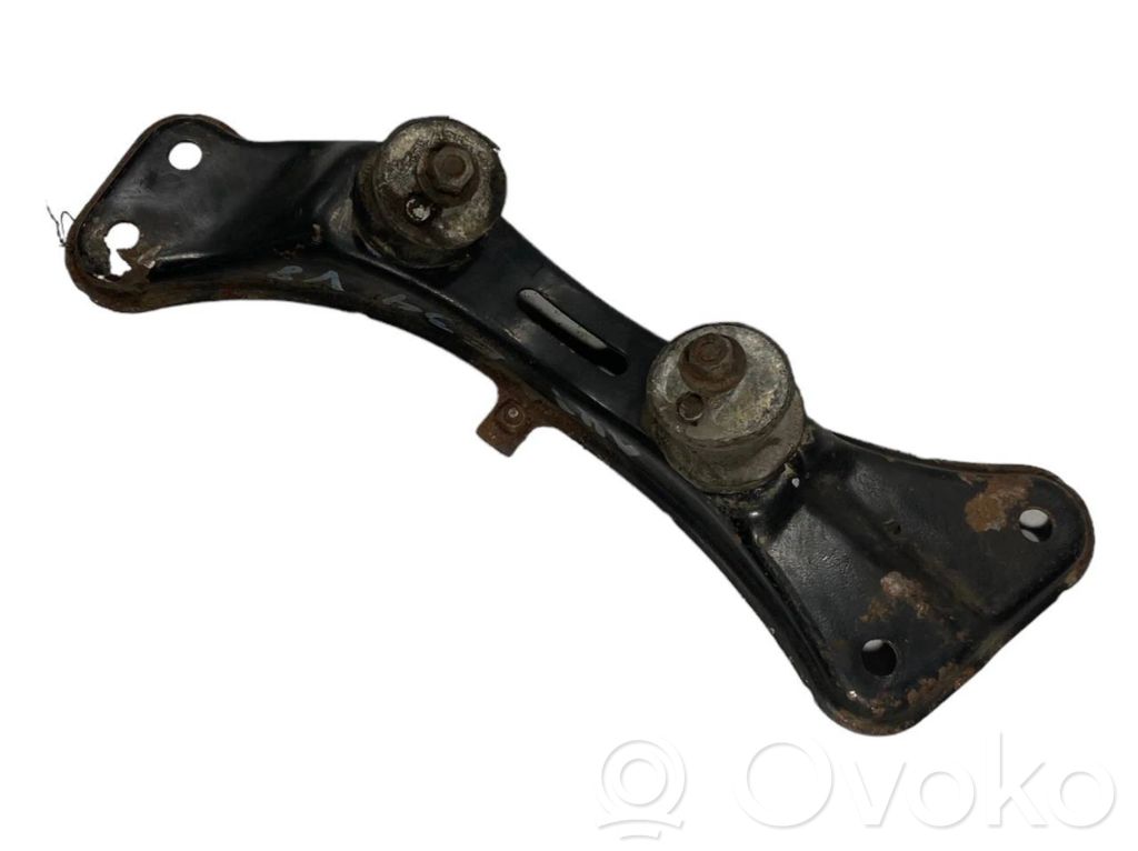 Кронштейн крепления трансмиссии