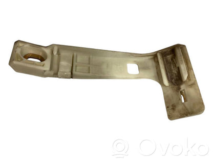 Akseleratora pedāļa turētājs