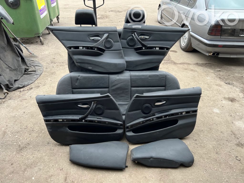 Комплект сидений