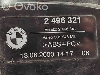 Aizmugurējais lukturis virsbūvē