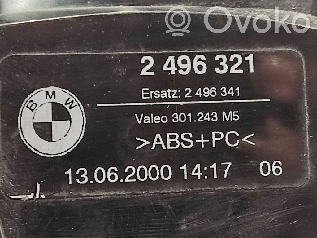 Aizmugurējais lukturis virsbūvē