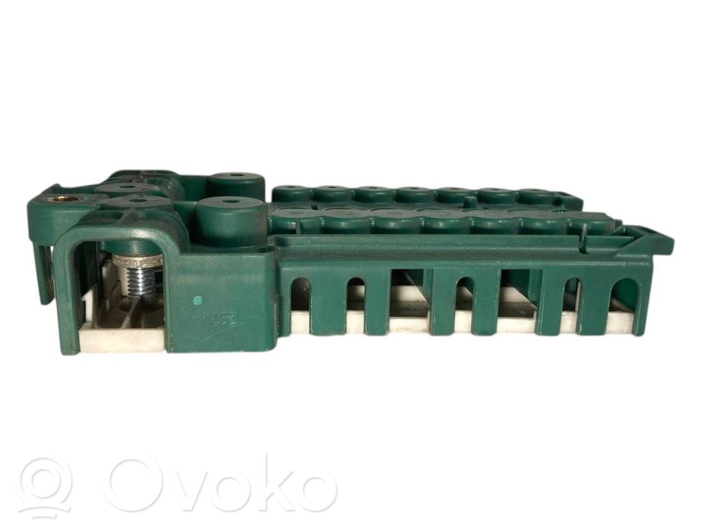 Plusa vadu savienošanas mezgls