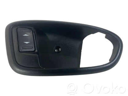 Front door handle cover