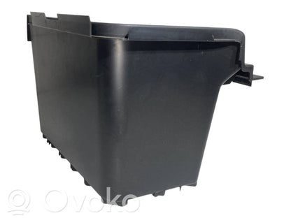 Trunk storage compartment