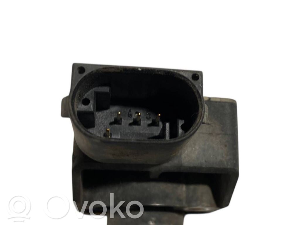 Aizmugurē balstiekārtas augstuma sensors
