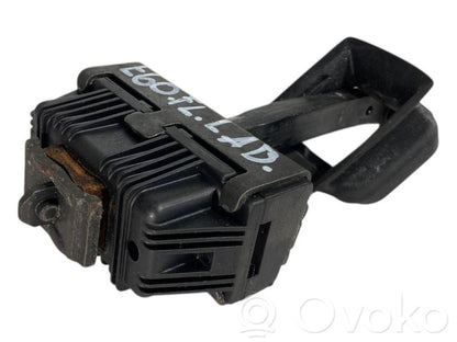 Durvju atvēruma ierobežotājs