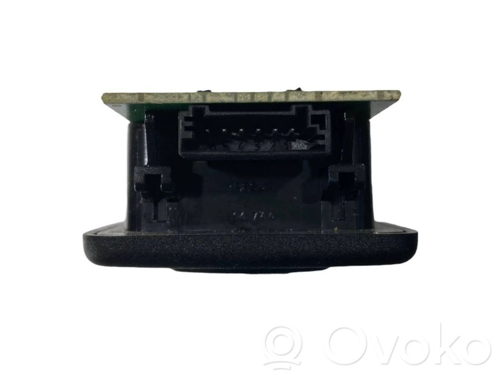 Aizmugurējo vietu apgaismojums