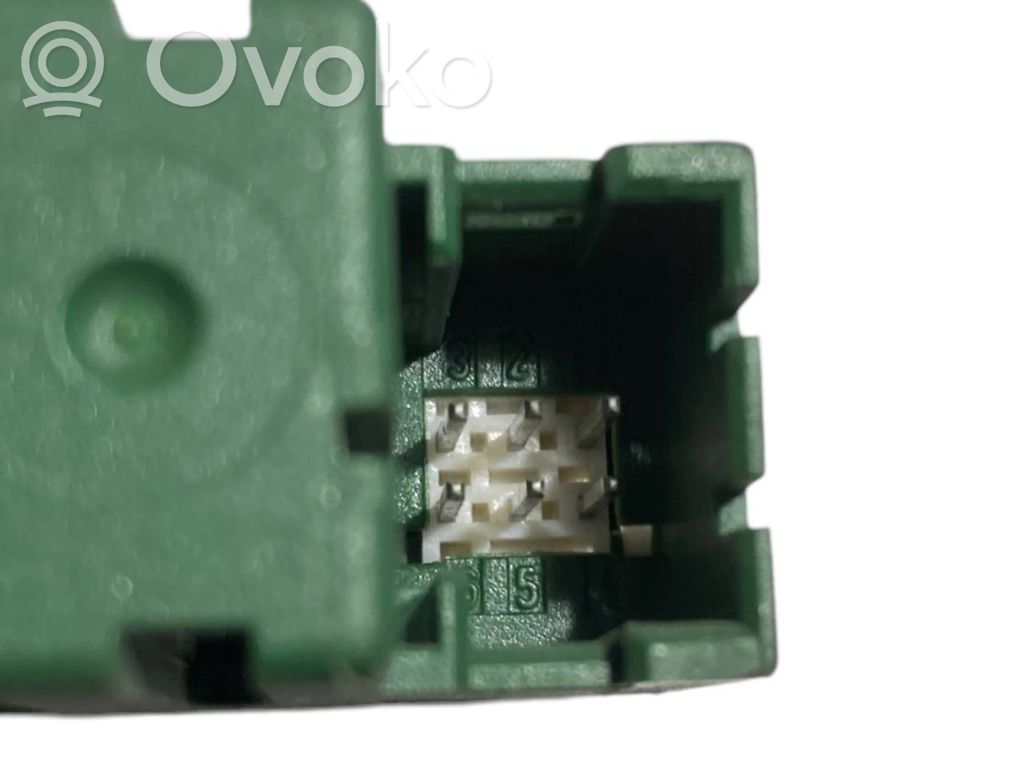 Logu elektriskās apsildes slēdzis