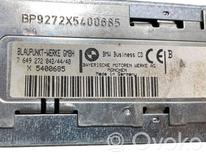 Radio / CD/DVD atskaņotājs / navigācija