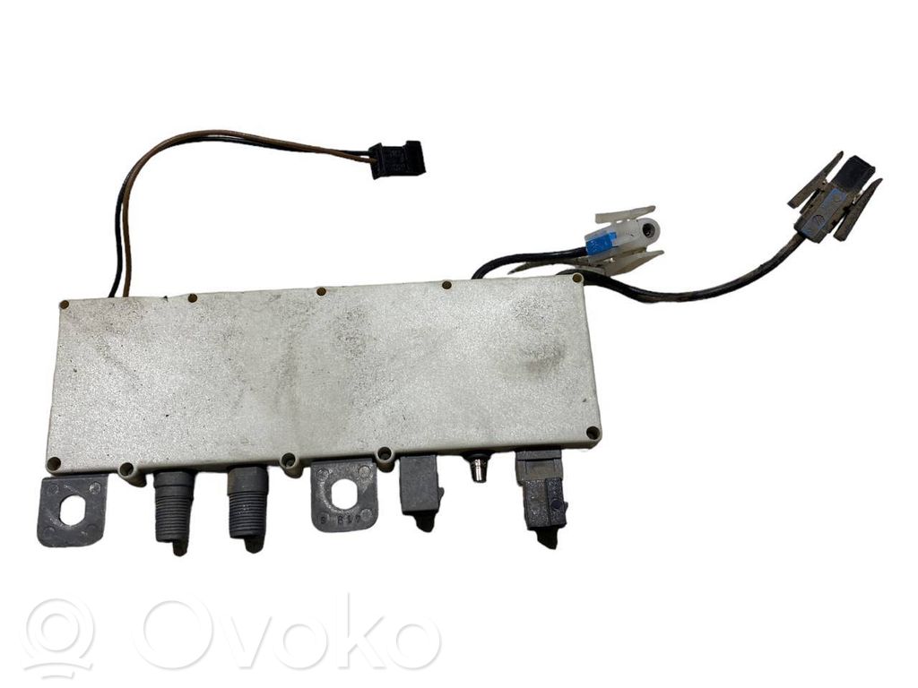 Antenas vadības bloks