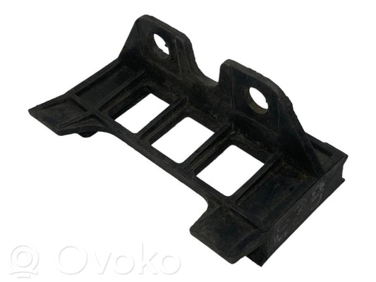 Кронштейн крепления заднего бампера