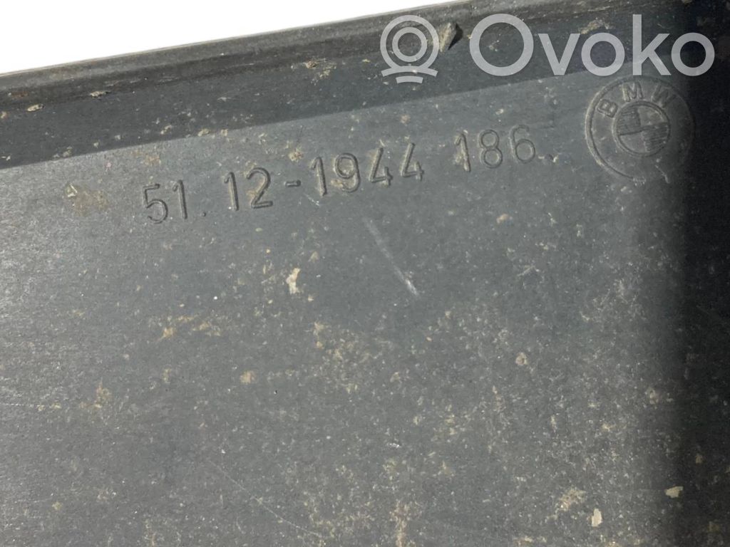 Dekoratīvās aizmugurē bampera ulikas