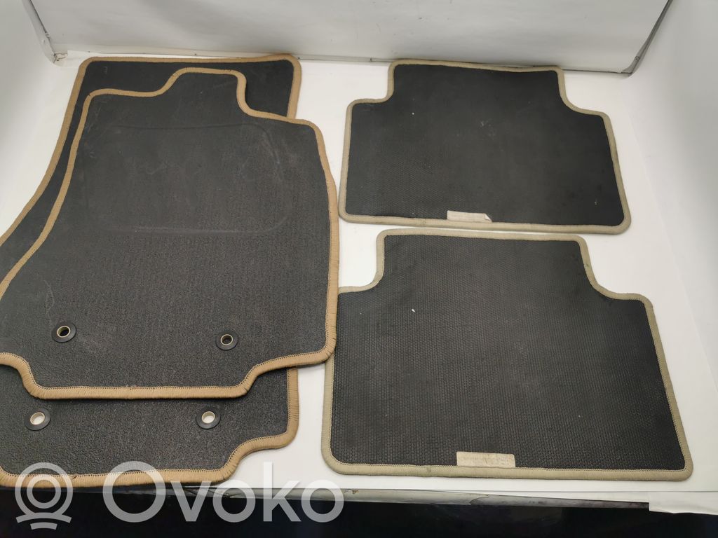 Car mat set