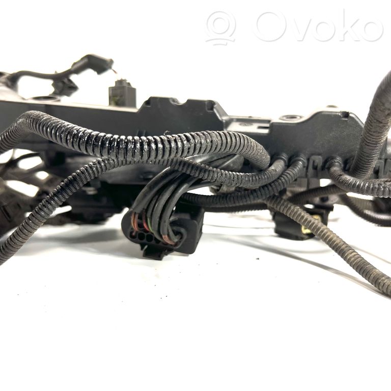 Dzinēja vadu instalācija