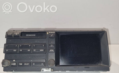 Radio / CD/DVD atskaņotājs / navigācija