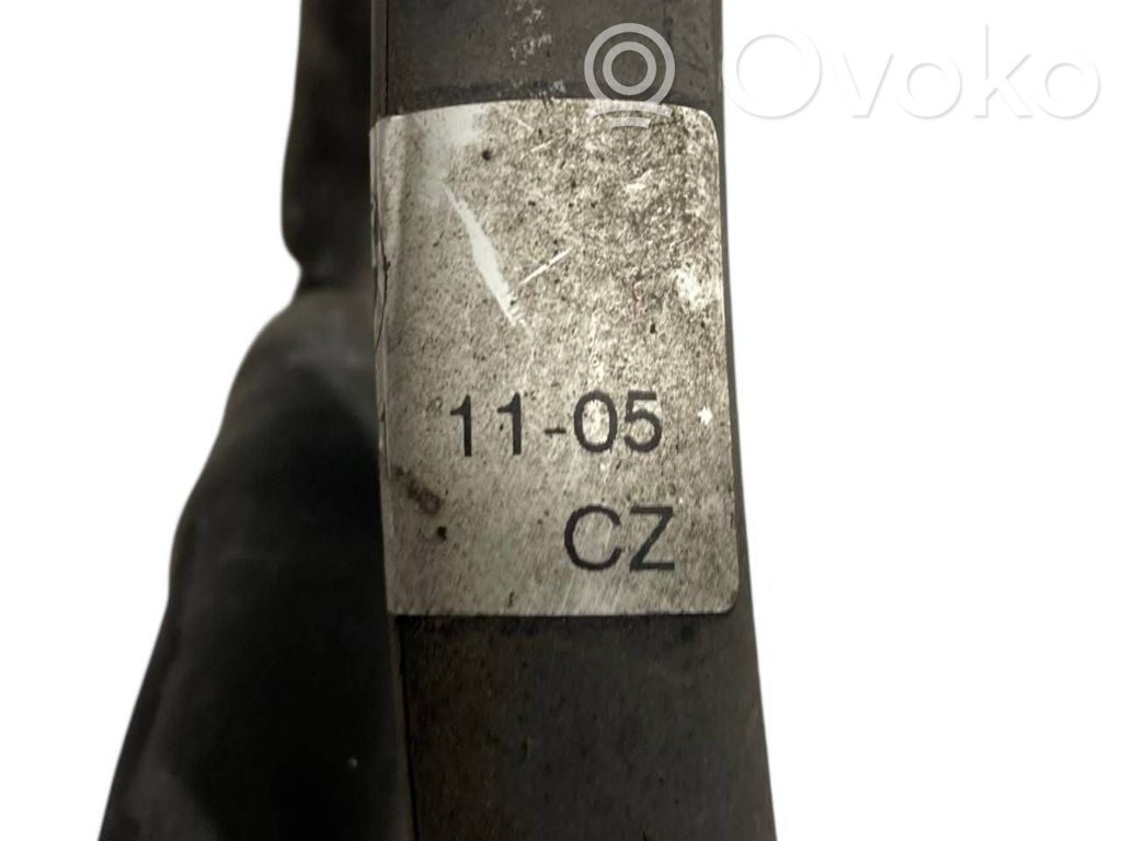 Lukturu mazgāšanas šķidruma trubiņa (-as)