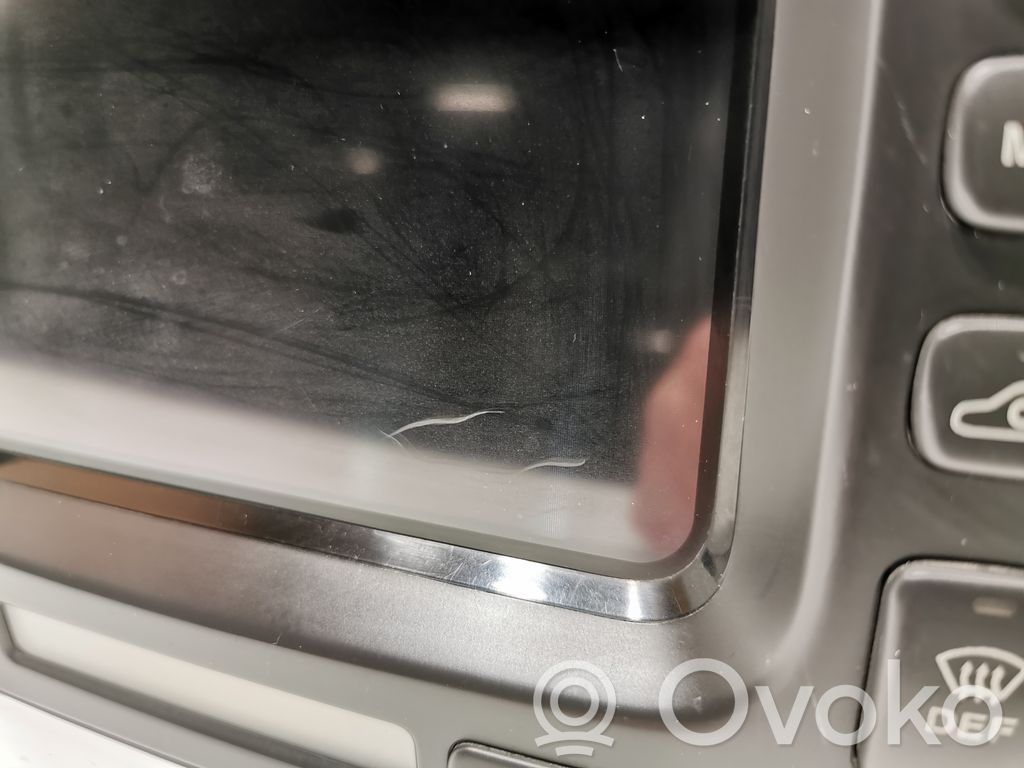 Радио / CD/DVD-плеер / навигация