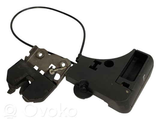 Sēdekļa atzveltnes slēdzene