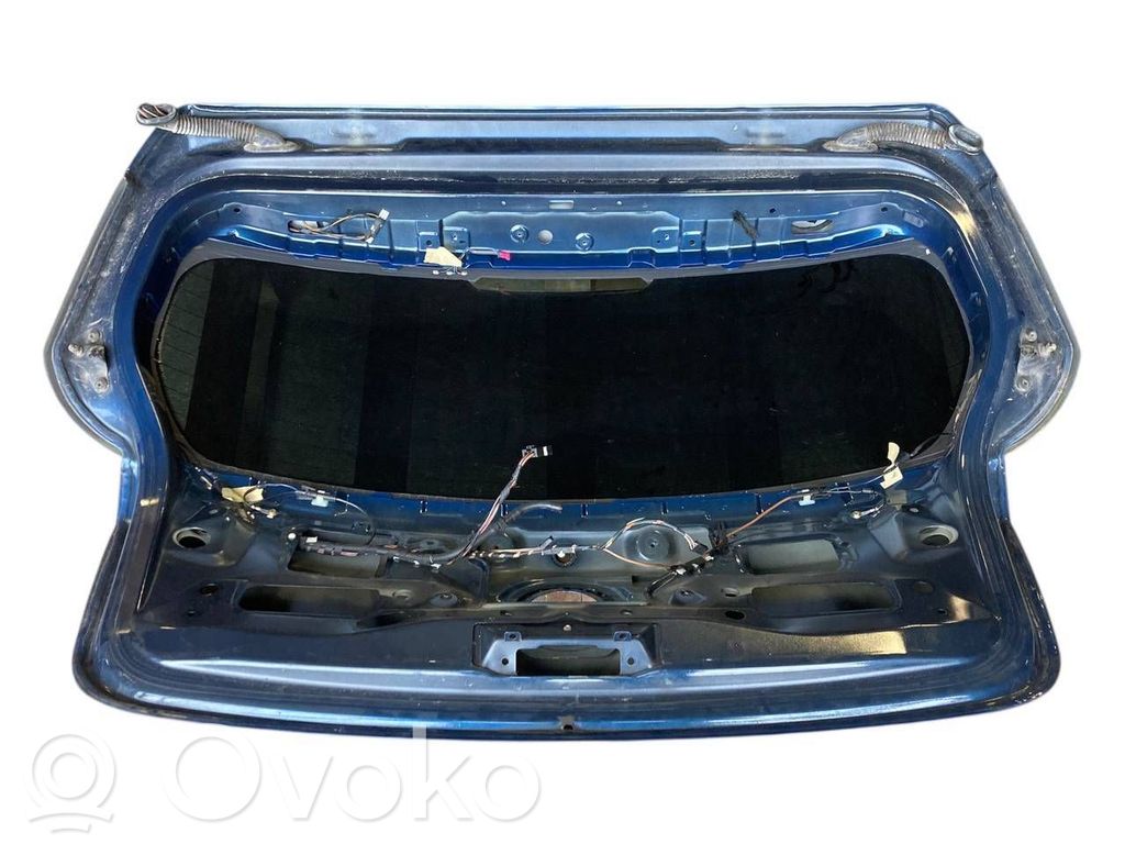 Aizmugurējais pārsegs (bagāžnieks)