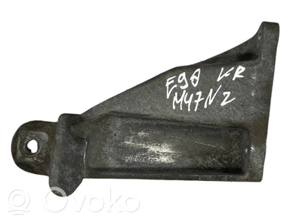 Dzinēja nostiprināšanas stiprinājums-kronšteins