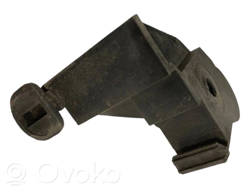 Front bumper holder
