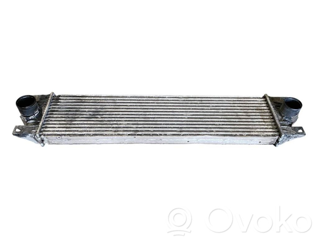 Starpdzesētāja radiators