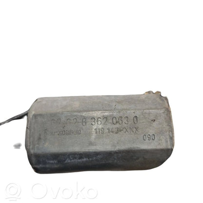 Priekšpusē elektriskā loga pacelšanas mehānisma komplekts