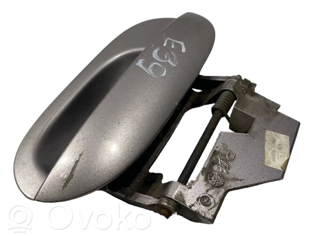 External opening handle